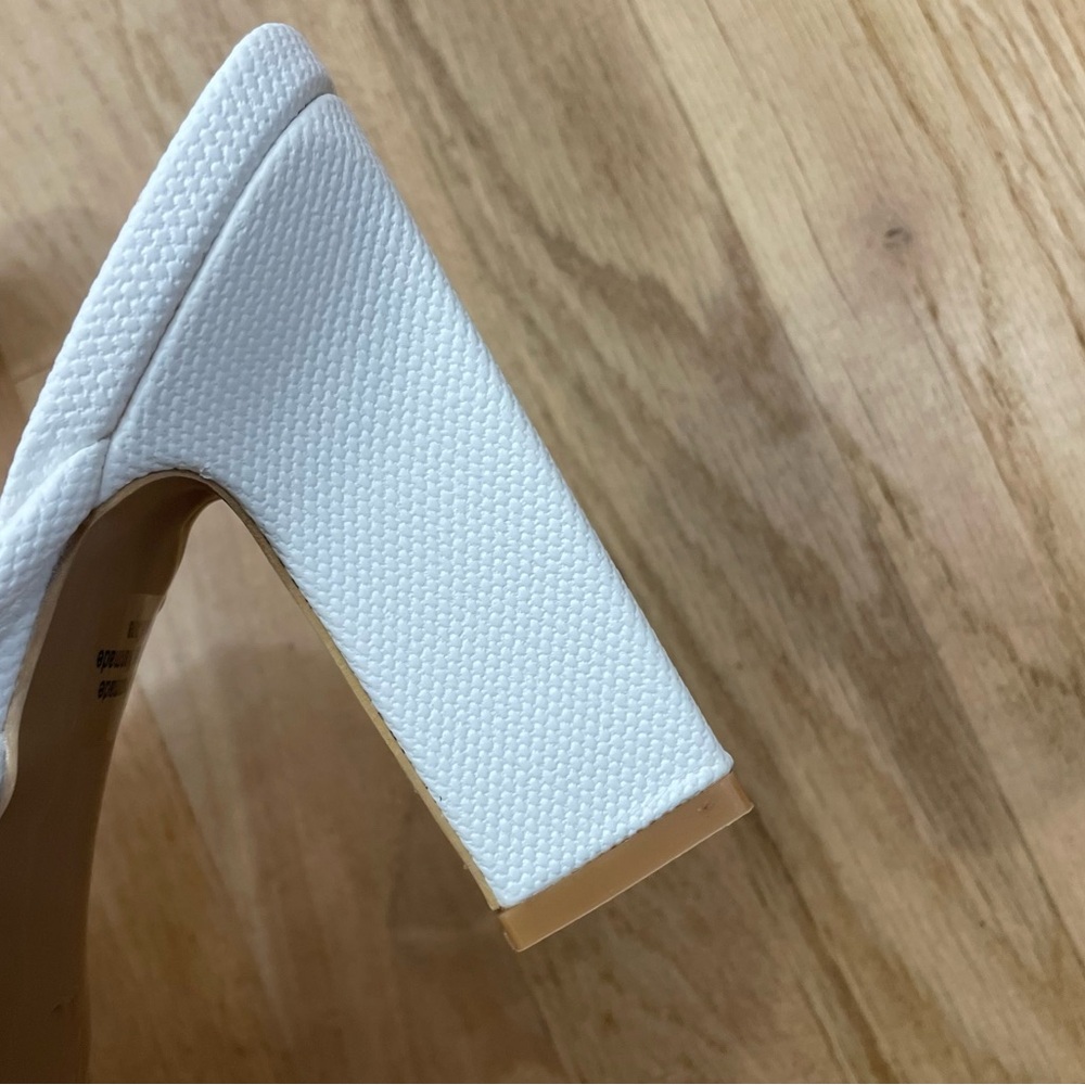NWT NY&Co Heeled Sandal Dalia 9 Open Toe White Slip On Neutral Coastal - Picture 6 of 16